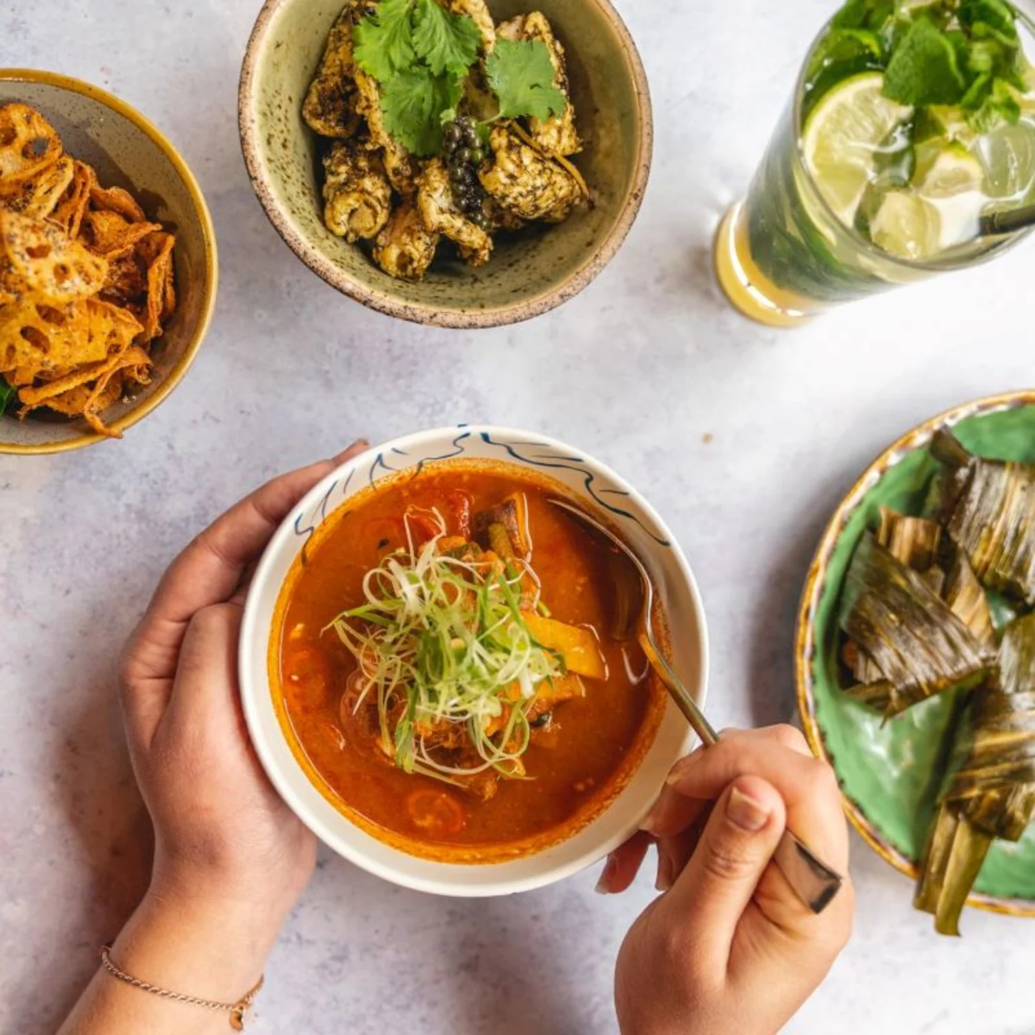 STUDENTS: 25% off food Sunday to Thursday
