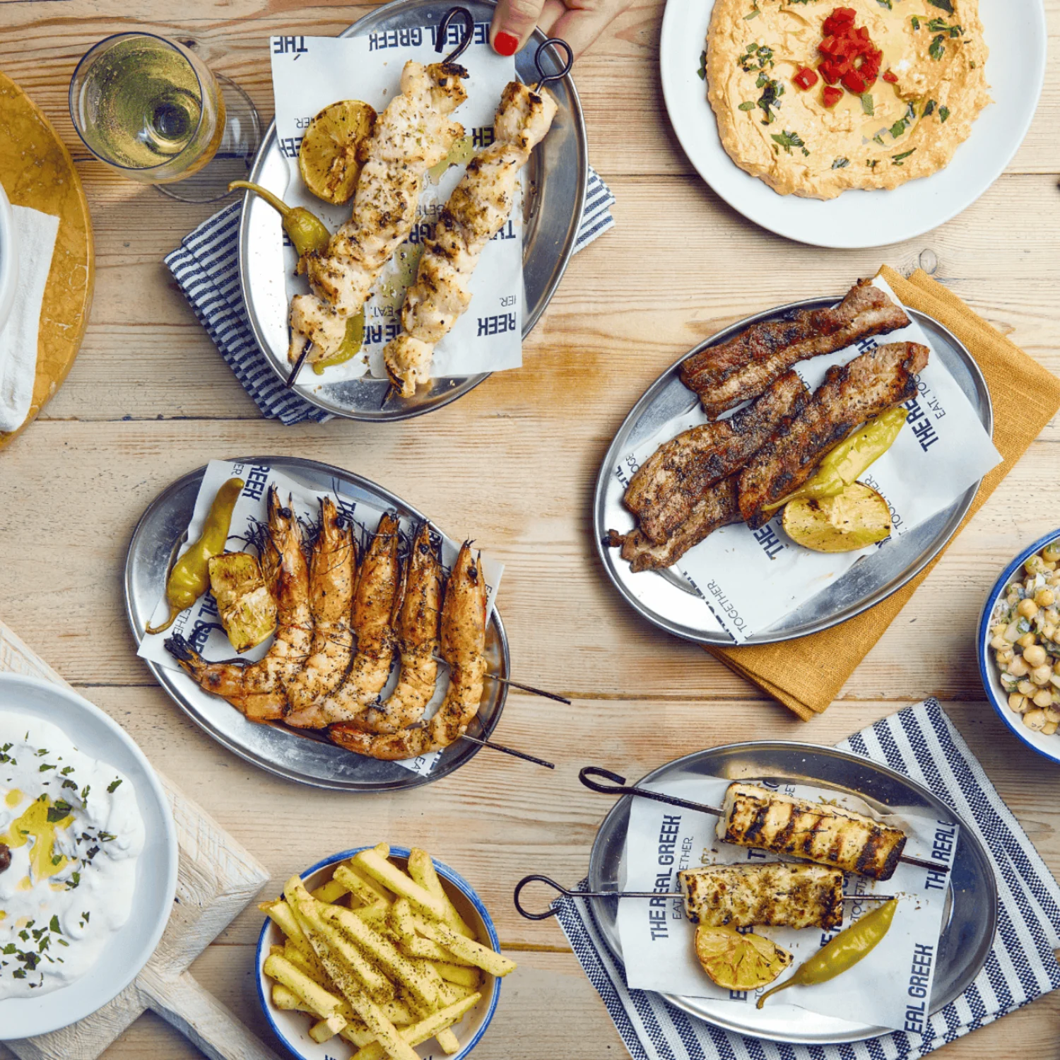 Students 25% off main menu food